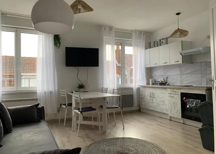 36 Maison Entiere,place Parking Devant Garage