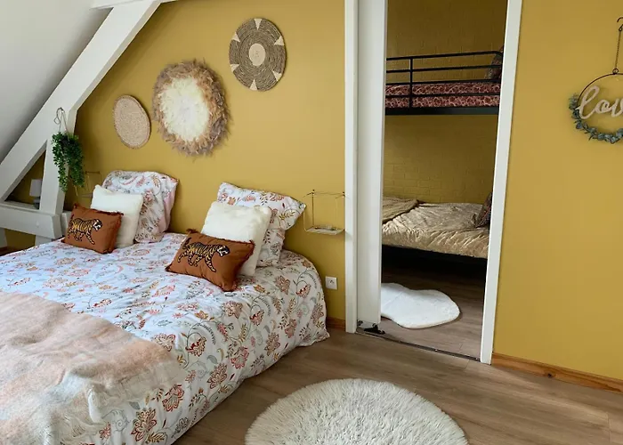 36 Maison Entiere,place Parking Devant Garage * Dunkirk